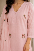 Gulabi 3-Piece Stitched Suit 🌸