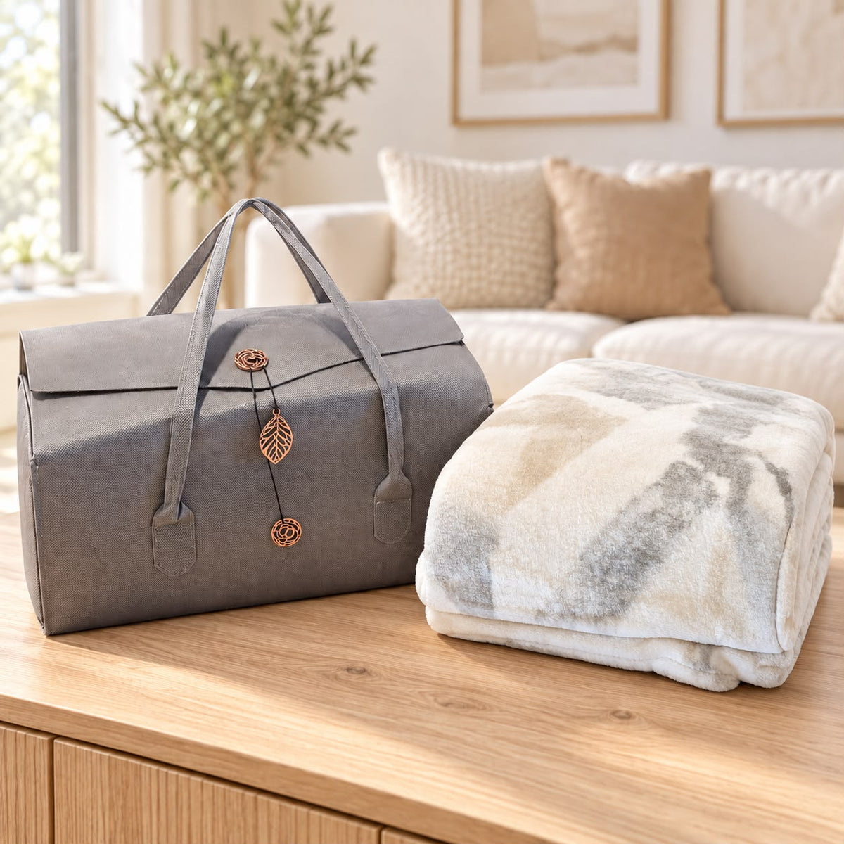 Premium Winter Velvet Bedsheet Set – 3 Pcs | Ultra Soft & Cozy Luxury Collection