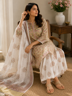 Zehra 3-Piece Unstitched Suit 🌸