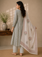 Falak 3-Piece Stitched Suit 👗