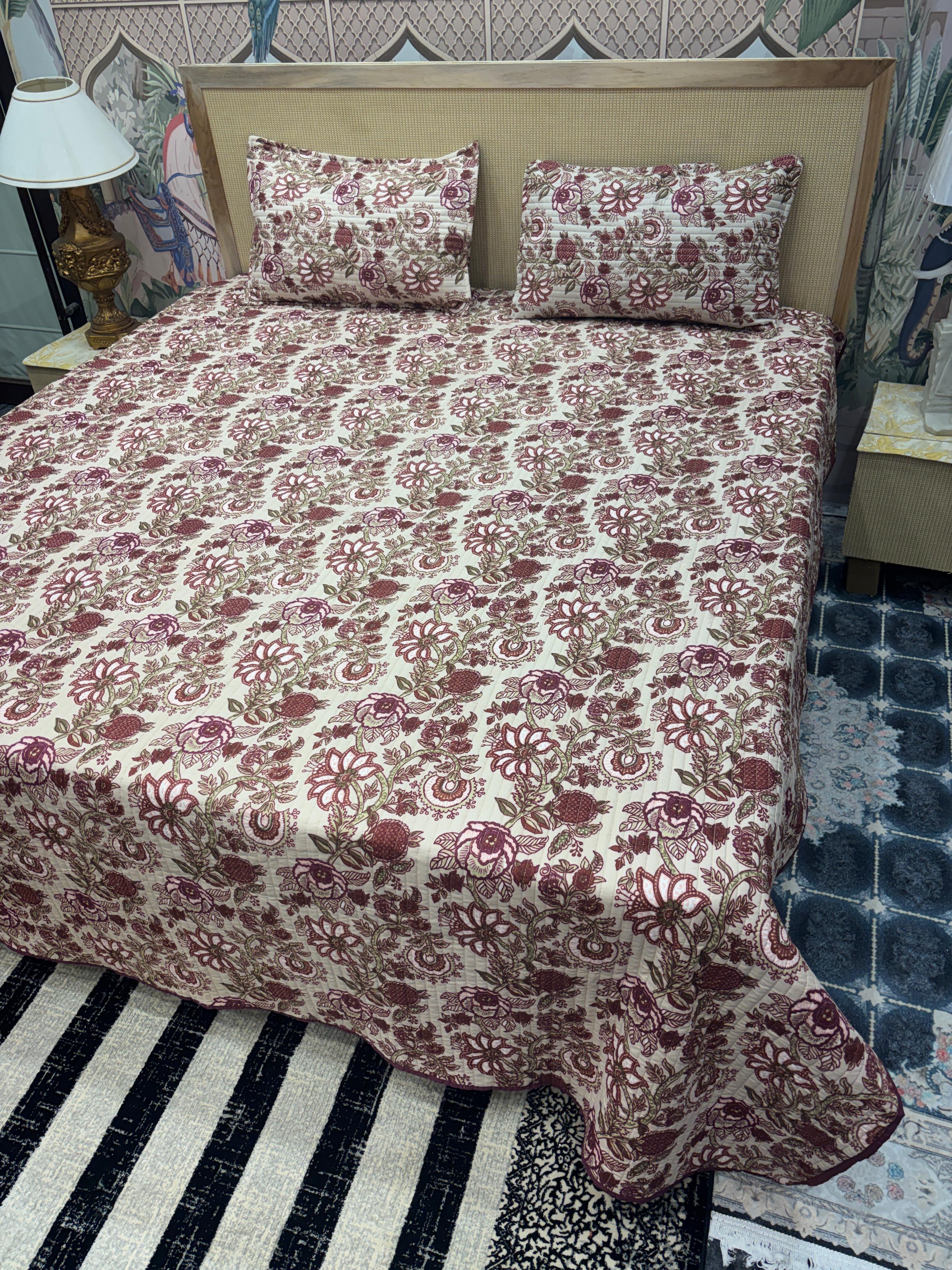 🛏️ Quilted King Size Bedcover – Super Soft Cotton (Reversible)