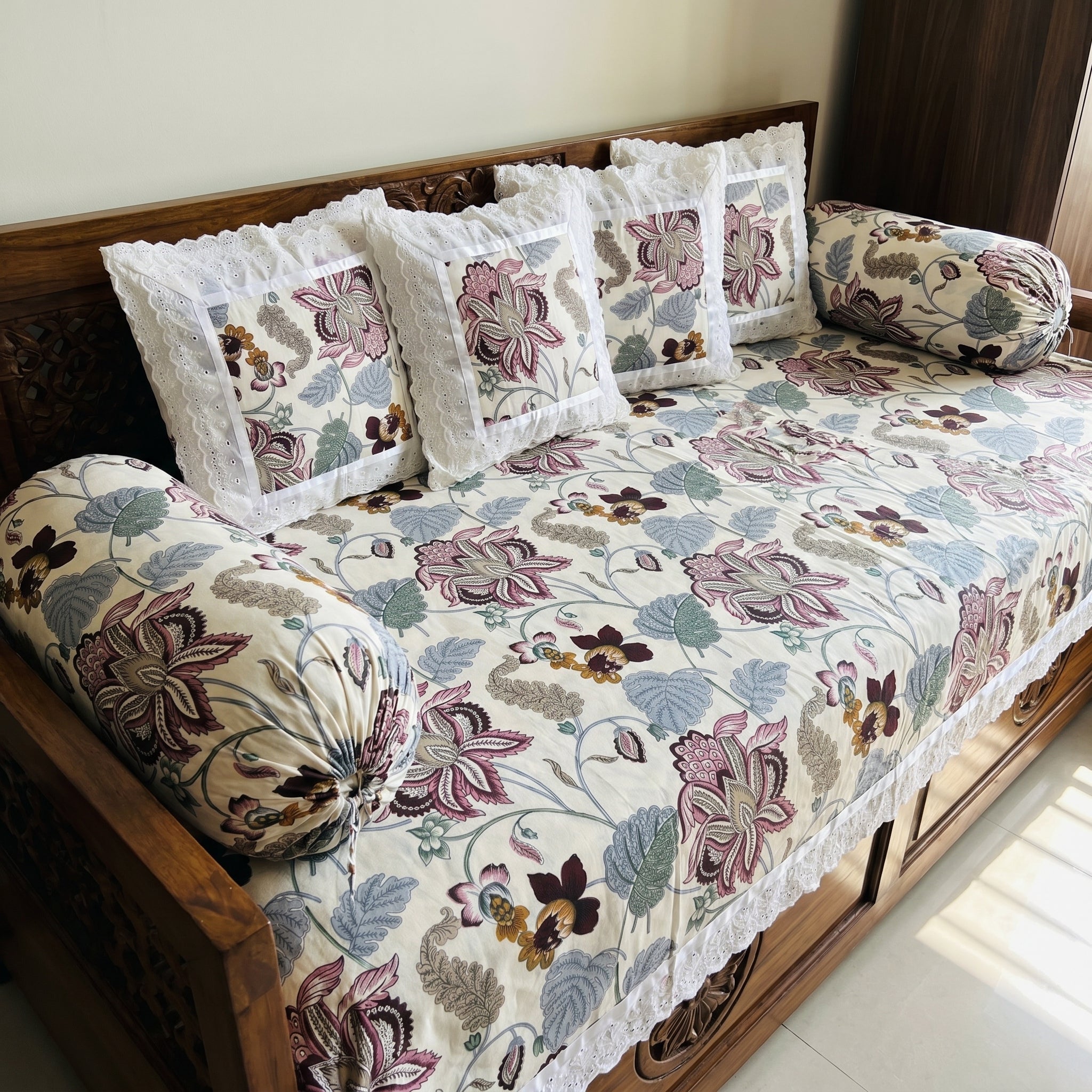 🌸 Elegant Floral Diwan Set – 8 Piece Collection