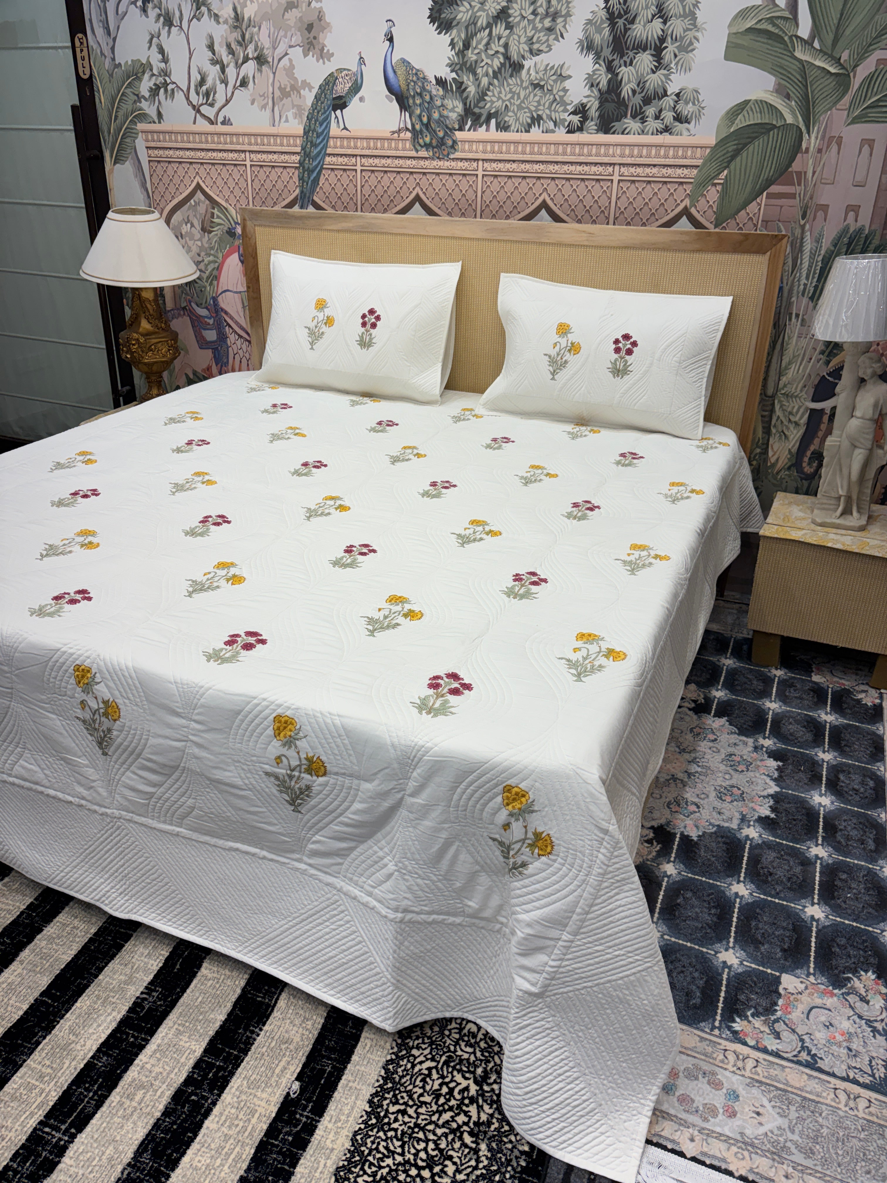 Motif Muslin Quilted Bedcover – King Size Luxury