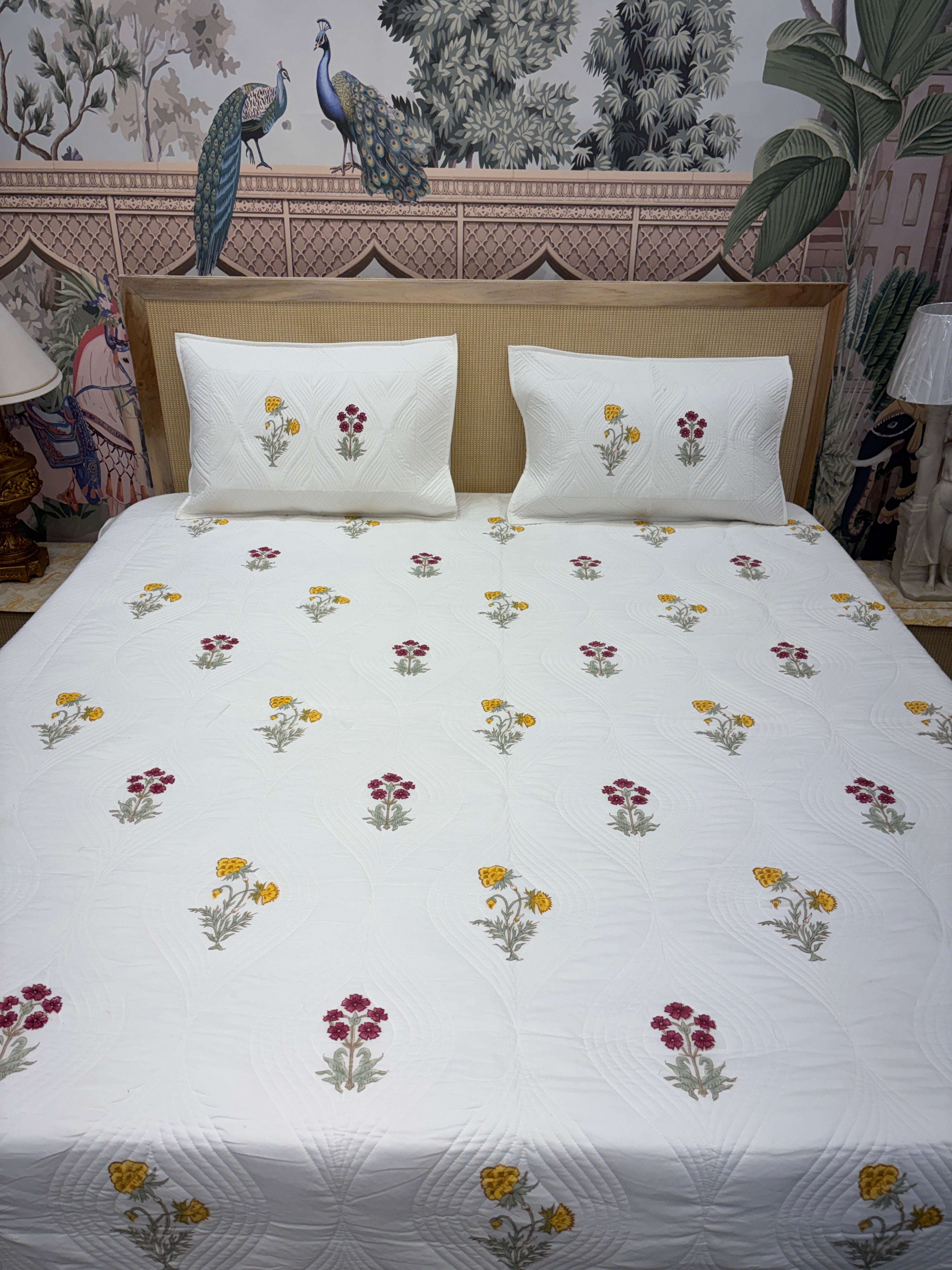 Motif Muslin Quilted Bedcover – King Size Luxury