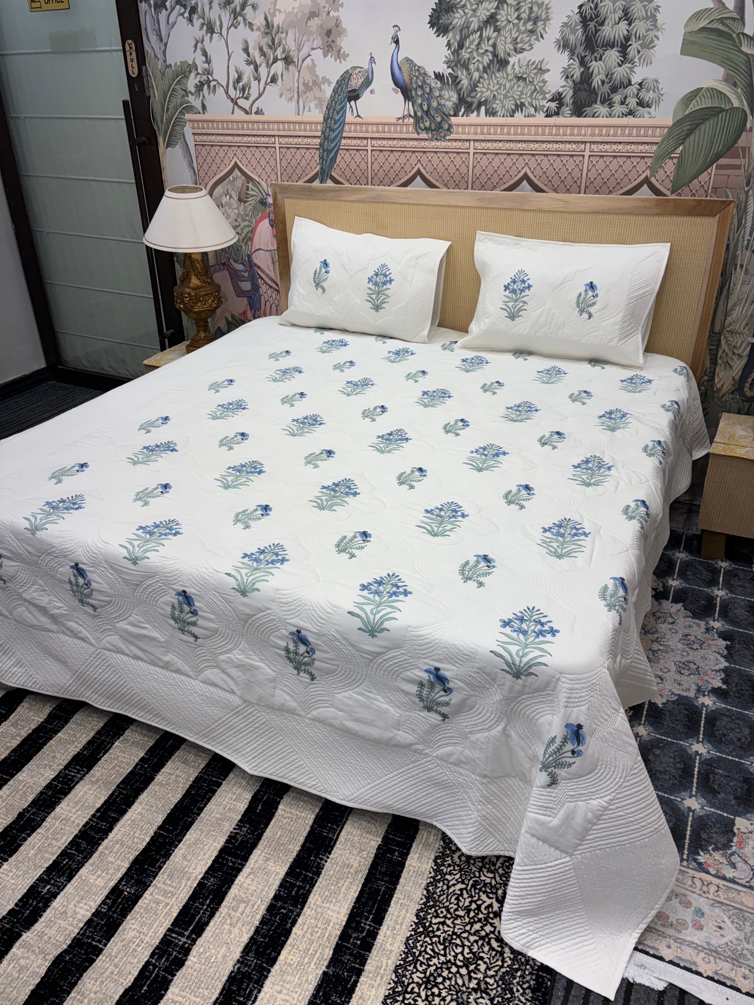 Motif Muslin Quilted Bedcover – King Size Luxury