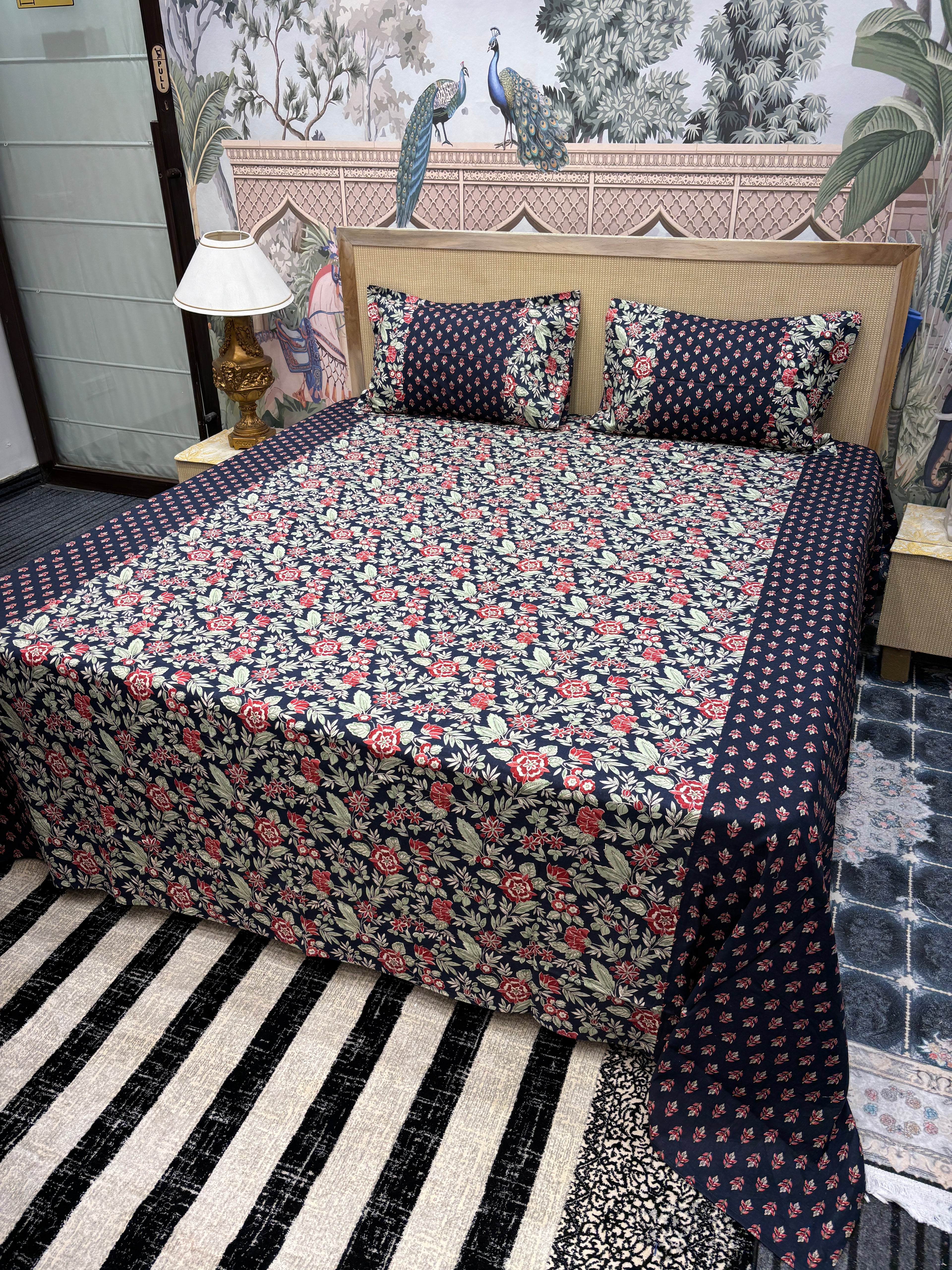 Kolkatta Premium King Size Bedsheet – Dual Motif Prints (108 x 108 inches)