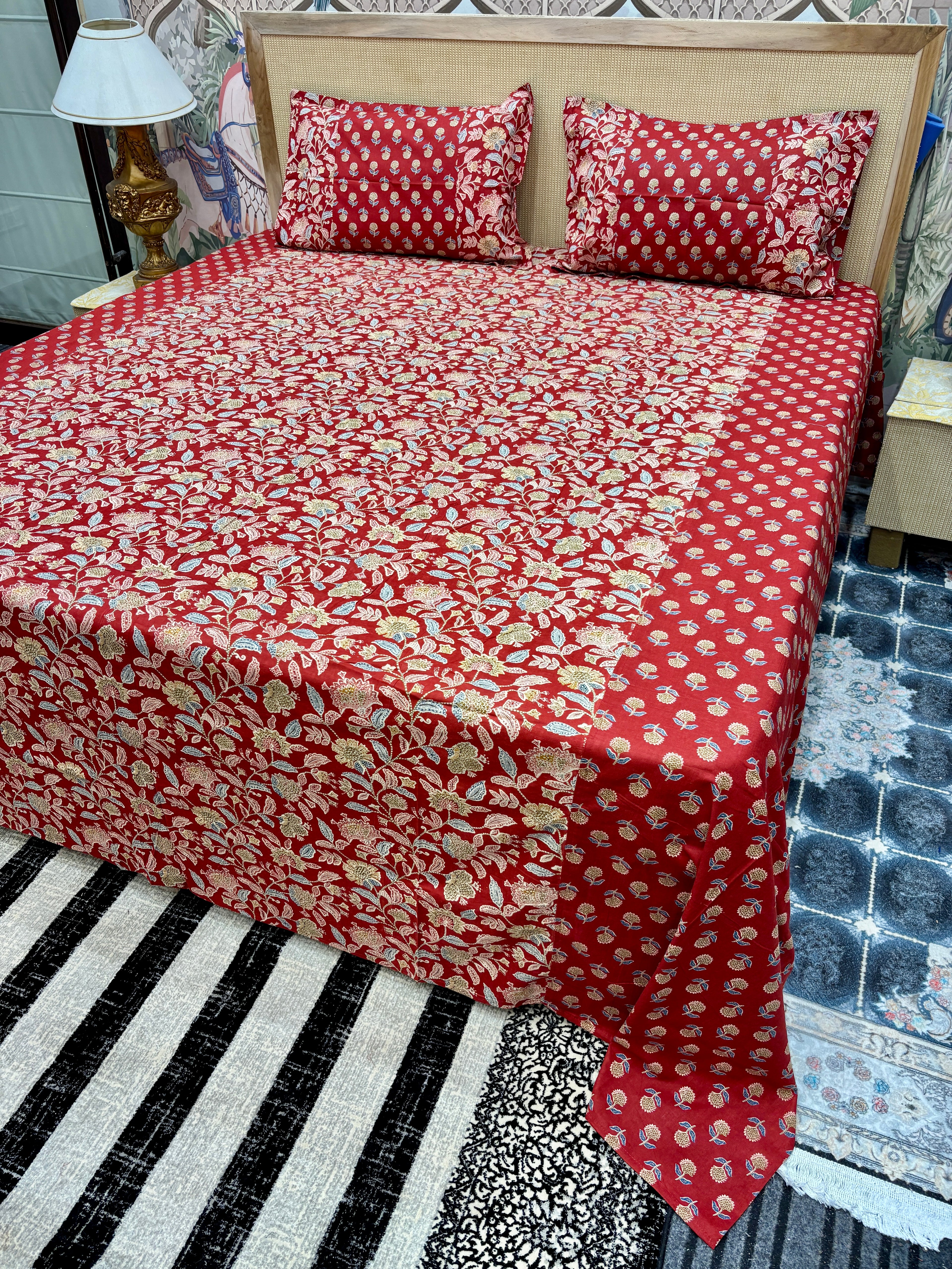 Kolkatta Premium King Size Bedsheet – Dual Motif Prints (108 x 108 inches)