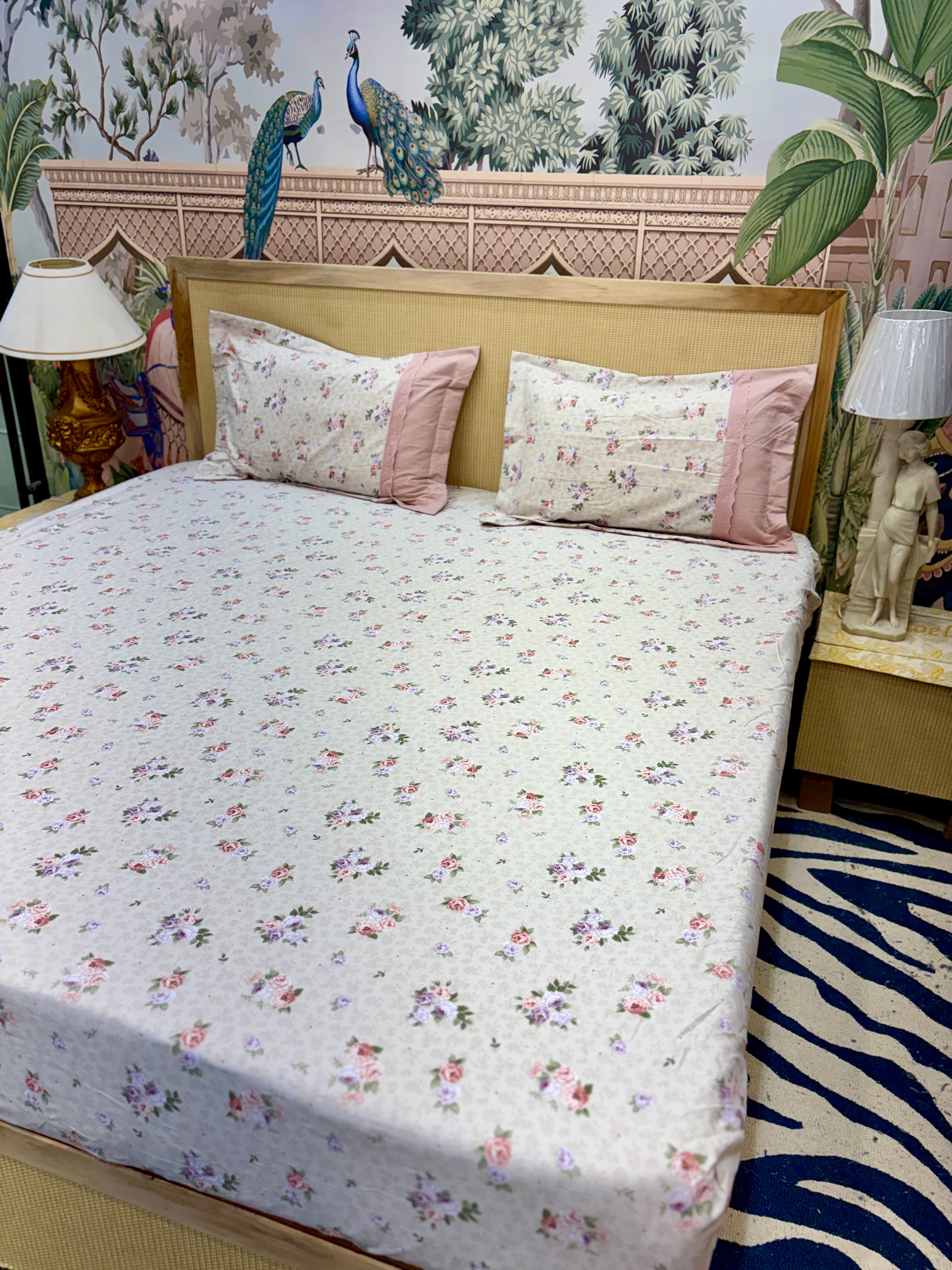 Fitted Bedsheet Pure Cotton with 2 Pillow Covers - 108 by 108 inch